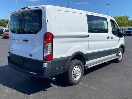 Oxford White 2024 Ford Transit-250