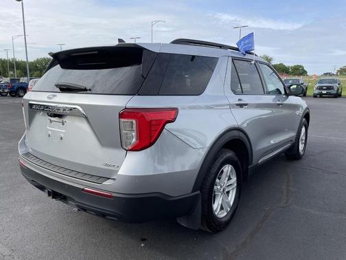 Iconic Silver 2022 Ford Explorer XLT