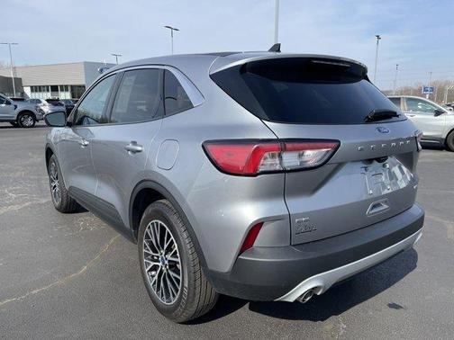 Iconic Silver Metallic 2021 Ford Escape PHEV SE