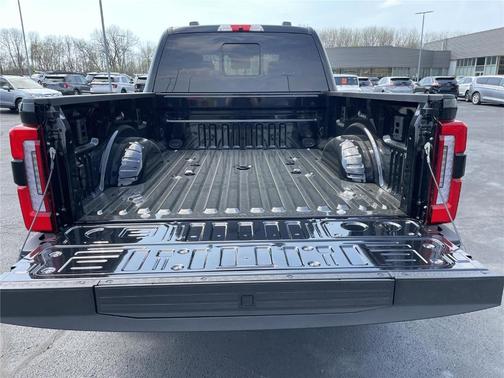 Agate Black Metallic 2026 Ford F-250 Platinum
