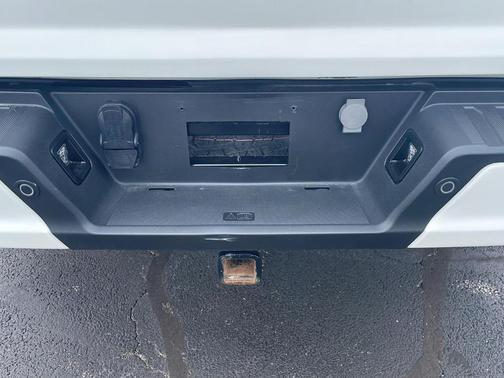 Star White 2023 Ford F-150 Lariat