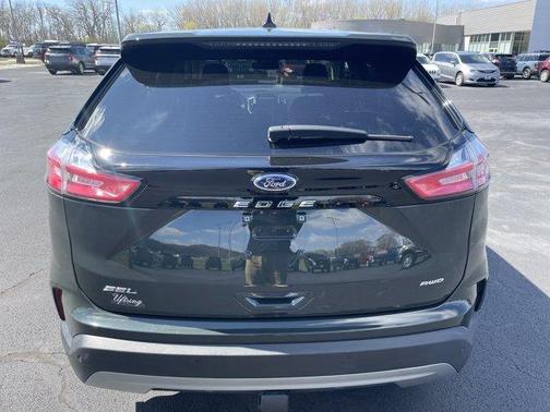 Forged Green Metallic 2024 Ford Edge SEL