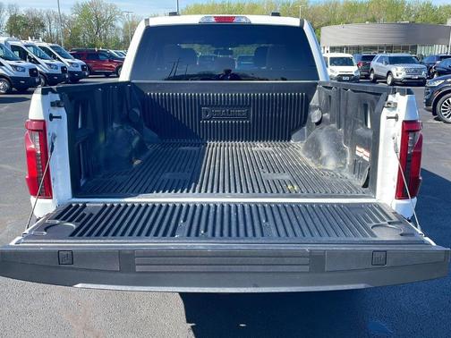 Oxford White 2024 Ford F-150 XLT