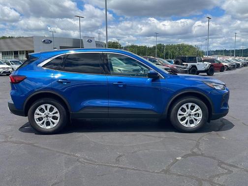 Atlas Blue Metallic 2023 Ford Escape Active