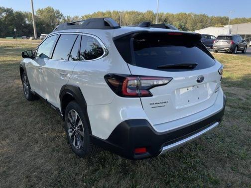 2025 Subaru Outback Touring XT