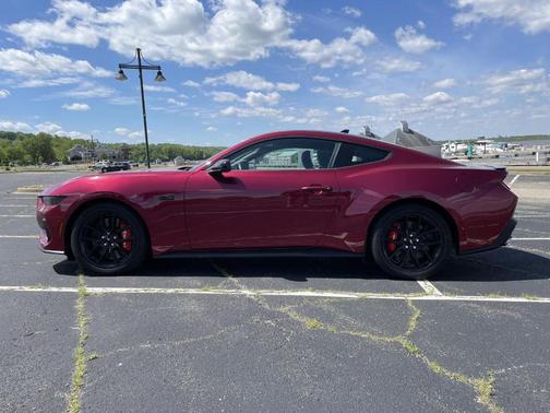 Molten 2025 Ford Mustang GT Premium