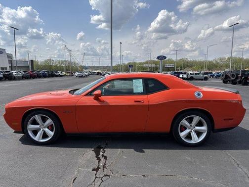 2010 Dodge Challenger SRT8