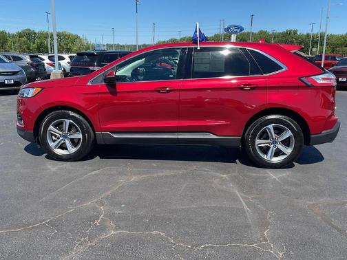 Rapid Red Metallic Tinted Clearcoat 2020 Ford Edge SEL