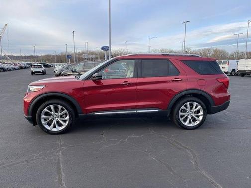 2022 Ford Explorer Platinum