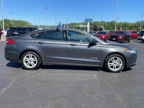 Magnetic 2018 Ford Fusion Hybrid S