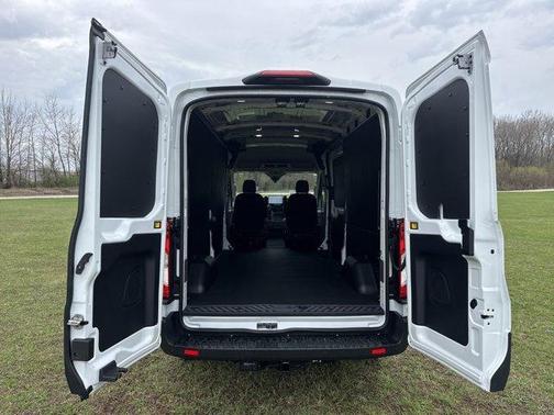 Oxford White 2026 Ford Transit-250 148 WB Medium Roof Cargo