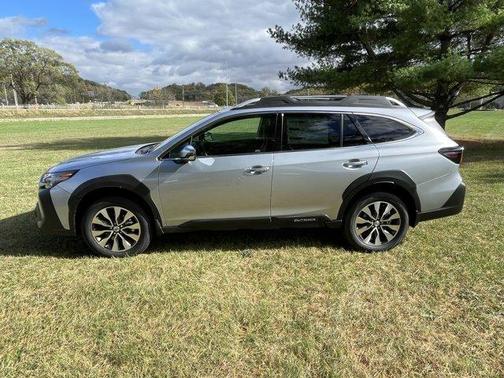 2025 Subaru Outback Touring