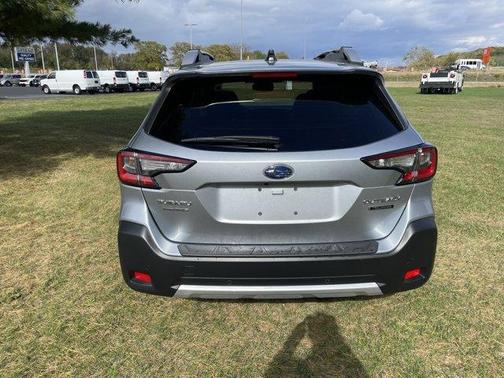 2025 Subaru Outback Touring