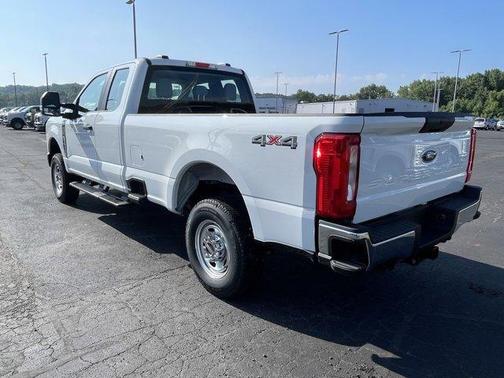 2025 Ford F-250