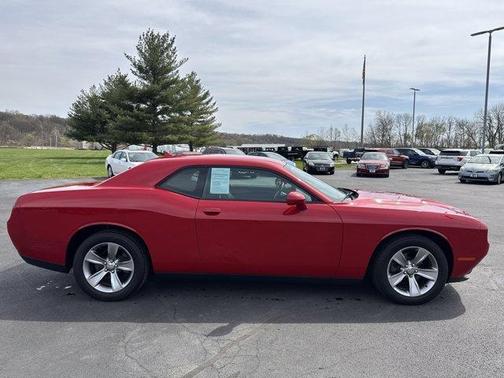 2016 Dodge Challenger SXT