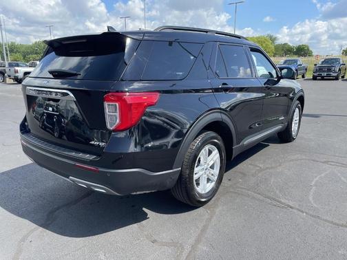 Agate Black Metallic 2023 Ford Explorer XLT