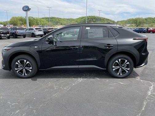 2025 Subaru Solterra Premium