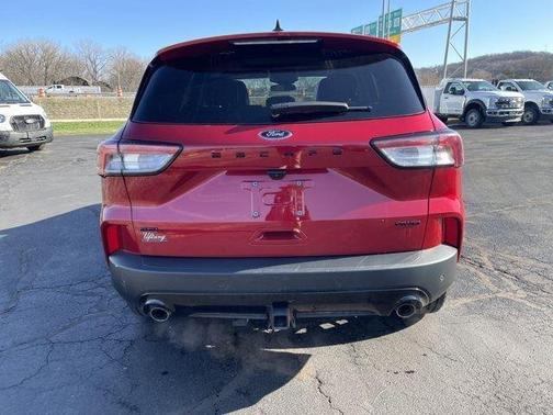 Rapid Red Metallic Tinted Clearcoat 2022 Ford Escape SEL
