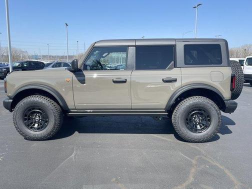 Gray 2026 Ford Bronco Badlands