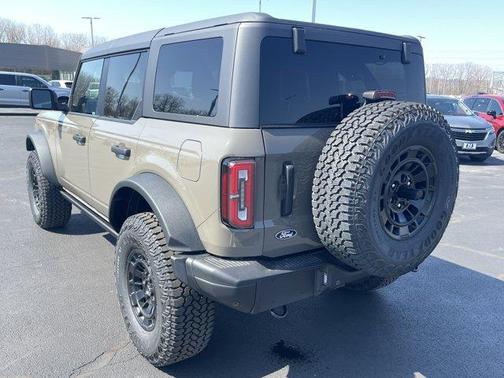 Gray 2026 Ford Bronco Badlands