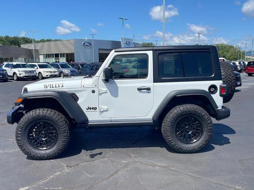 Bright White Clearcoat 2025 Jeep Wrangler Sport