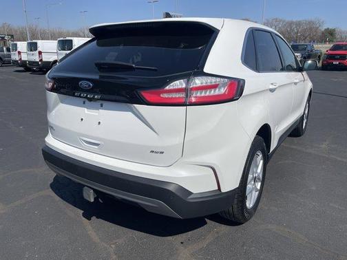 Star White 2024 Ford Edge SEL