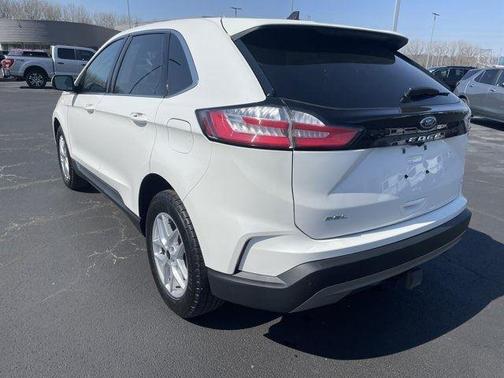 Star White 2024 Ford Edge SEL