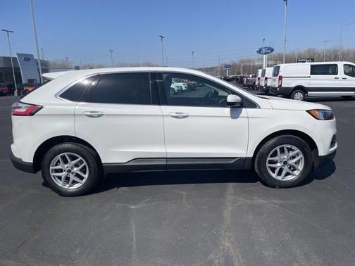 Star White 2024 Ford Edge SEL
