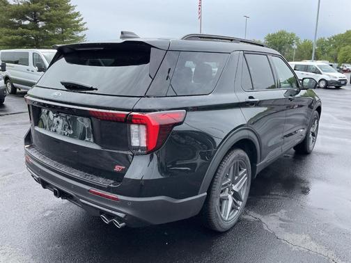 Agate Black Metallic 2026 Ford Explorer ST