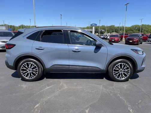 Vapor Blue 2025 Ford Escape PHEV