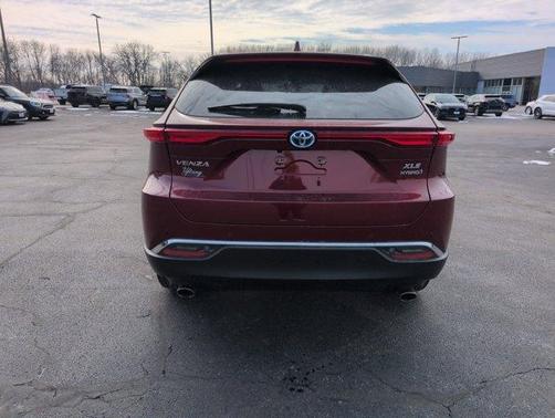 2022 Toyota Venza LE