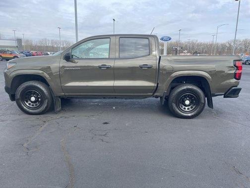 2024 Chevrolet Colorado WT