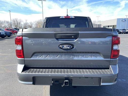 Gray Metallic 2026 Ford Maverick Lobo Standard