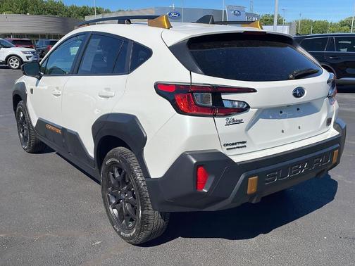 Crystal White Pearl 2024 Subaru Crosstrek Wilderness