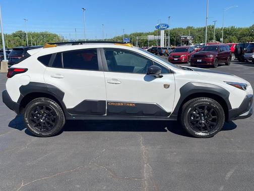 Crystal White Pearl 2024 Subaru Crosstrek Wilderness
