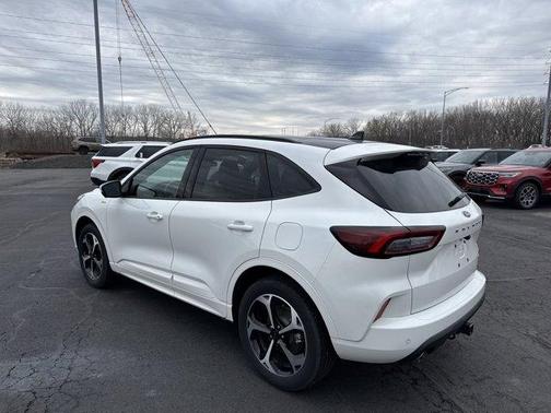 2024 Ford Escape ST-Line Select