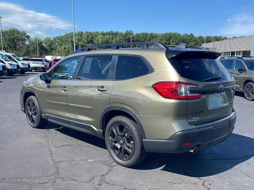 Autumn Green Metallic 2024 Subaru Ascent Onyx Edition Limited