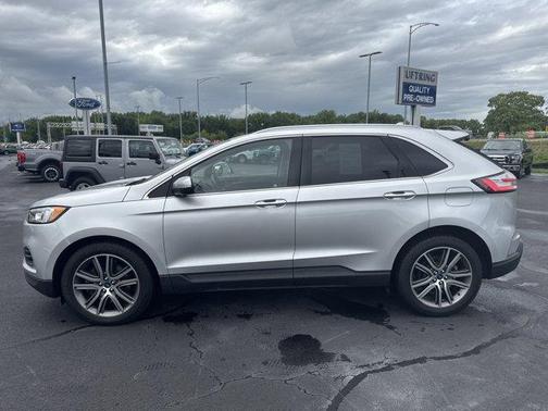 2019 Ford Edge Titanium