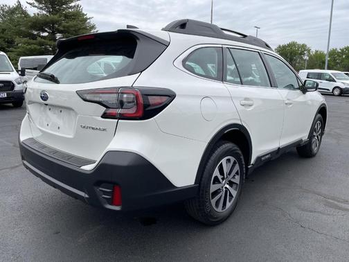 Crystal White Pearl 2020 Subaru Crosstrek Limited