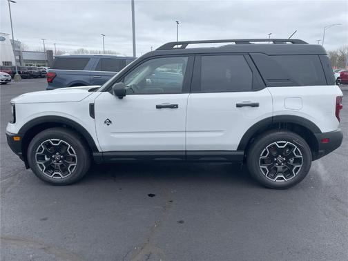 Oxford White 2026 Ford Bronco Sport Outer Banks