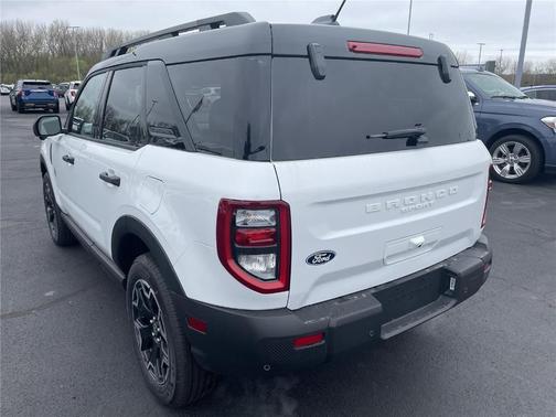 Oxford White 2026 Ford Bronco Sport Outer Banks