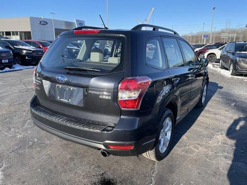 2015 Subaru Forester 2.5i