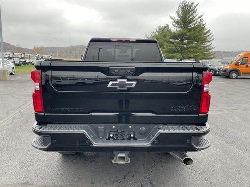 Black 2024 Chevrolet Silverado 2500 High Country
