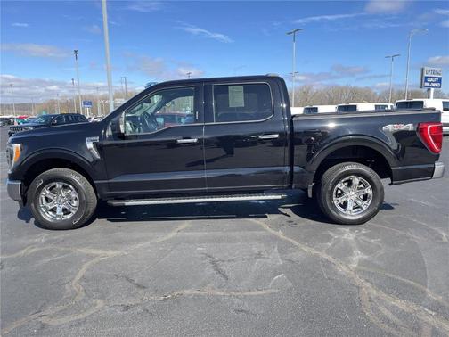 Agate Black 2023 Ford F-150 XLT