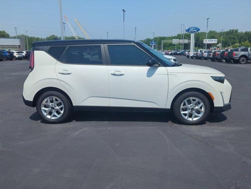 2024 Kia Soul S