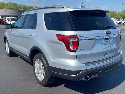 Ingot Silver 2018 Ford Explorer XLT