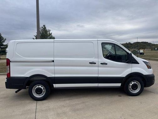 2025 Ford Transit-150 