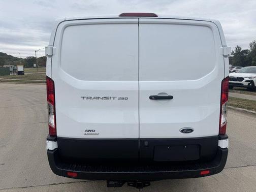 2025 Ford Transit-250