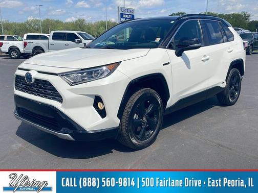 Blizzard Pearl 2020 Toyota RAV4 Hybrid XSE