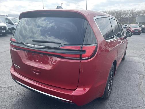 Red 2025 Chrysler Pacifica Select